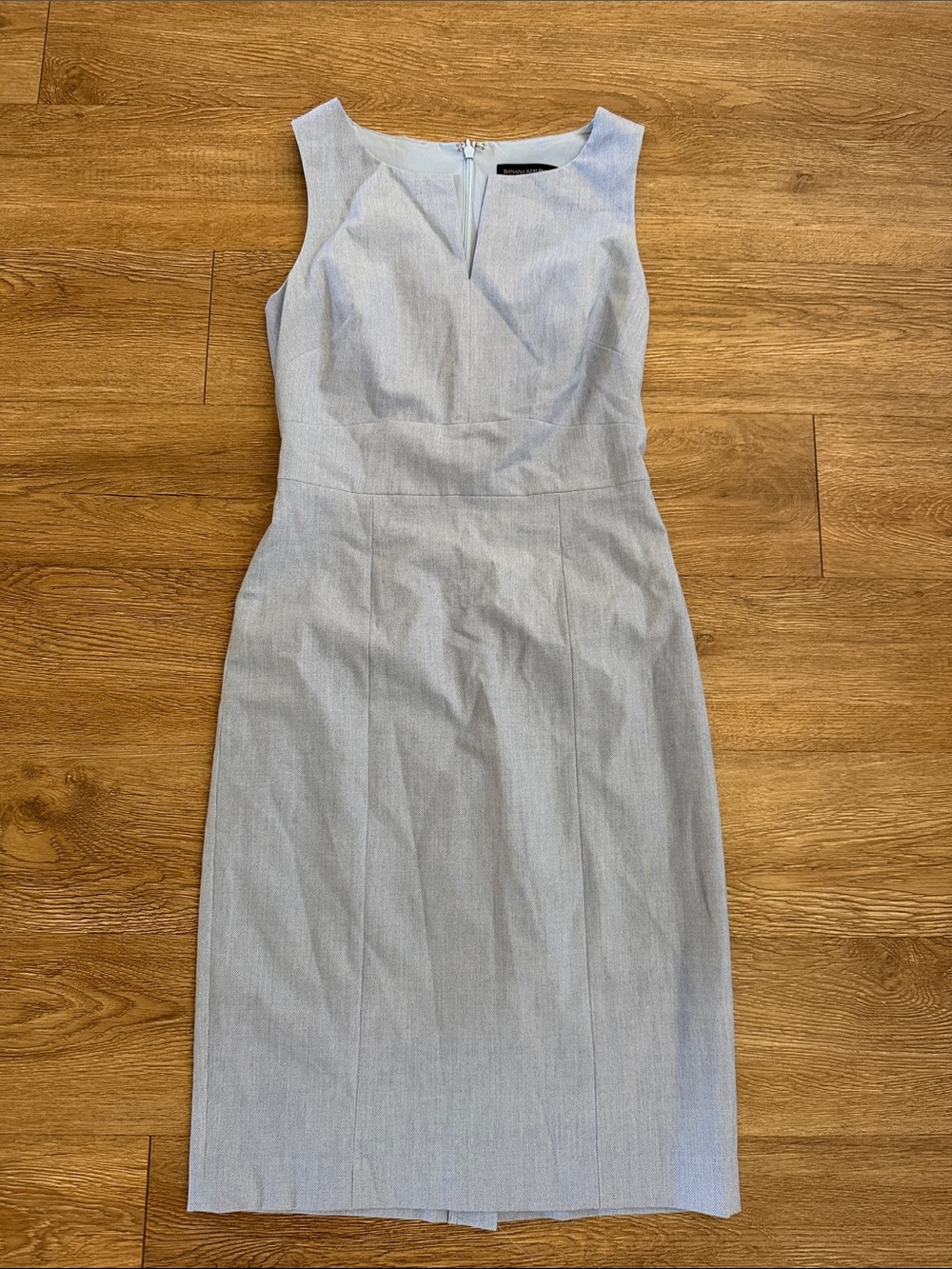Banana Republic size 0 women’s  Classic Sleeveless  Dress - Light blue